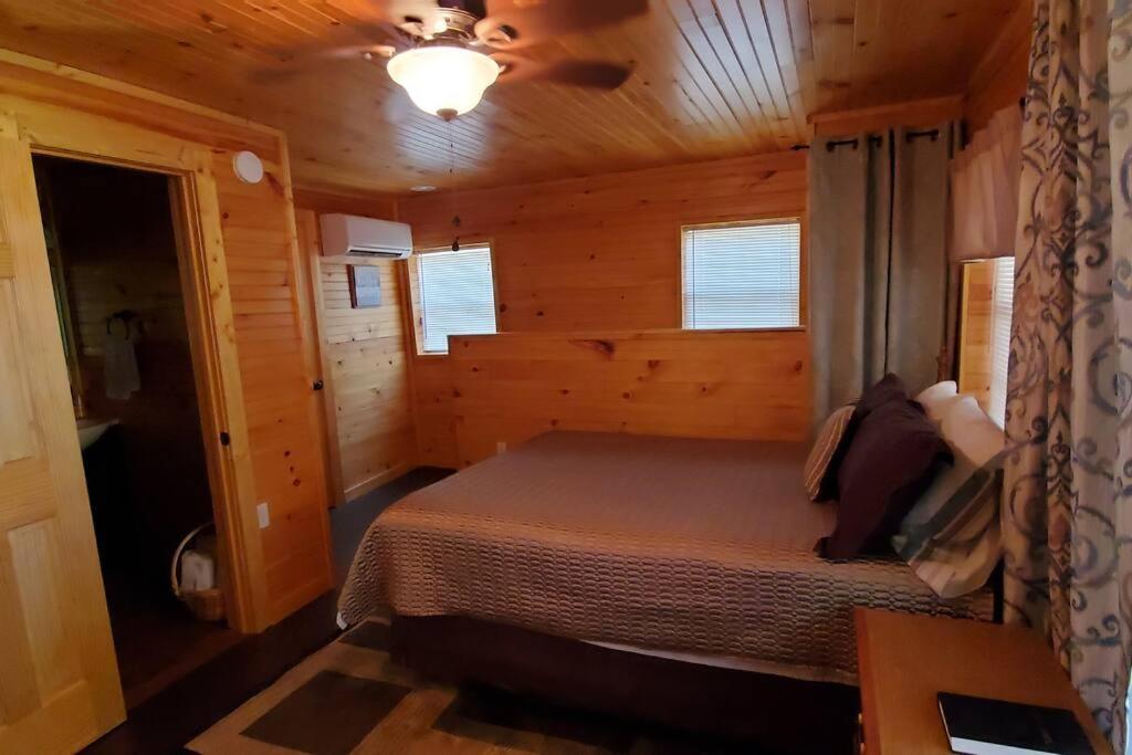 Waterwheel Cabin By The Creek Murphy Exterior foto